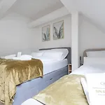 Large - 90m2 - Quiet Maisonette For 10 - 24 I 7 Check-in *