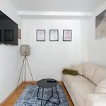 Apartamento Large - 90m2 - Quiet Maisonette For 10 - 24 I 7 Check-in