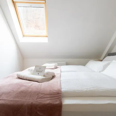 Large - 90m2 - Quiet Maisonette For 10 - 24 I 7 Check-in *