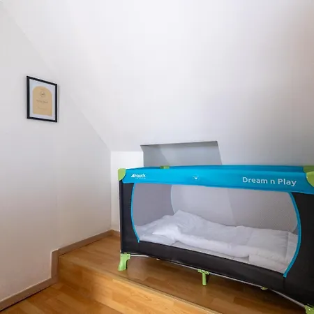 Apartment Large - 90m2 - Quiet Maisonette For 10 - 24 I 7 Check-in *