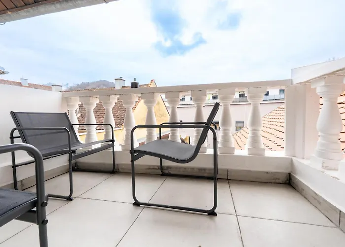 아파트 Large - 90m2 - Quiet Maisonette For 10 - 24 I 7 Check-in