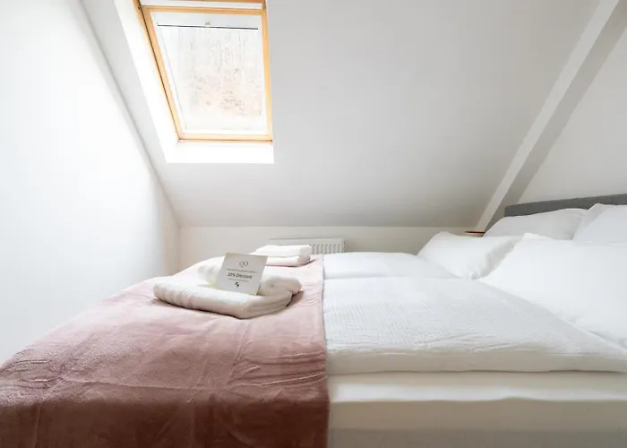 Large - 90m2 - Quiet Maisonette For 10 - 24 I 7 Check-in *