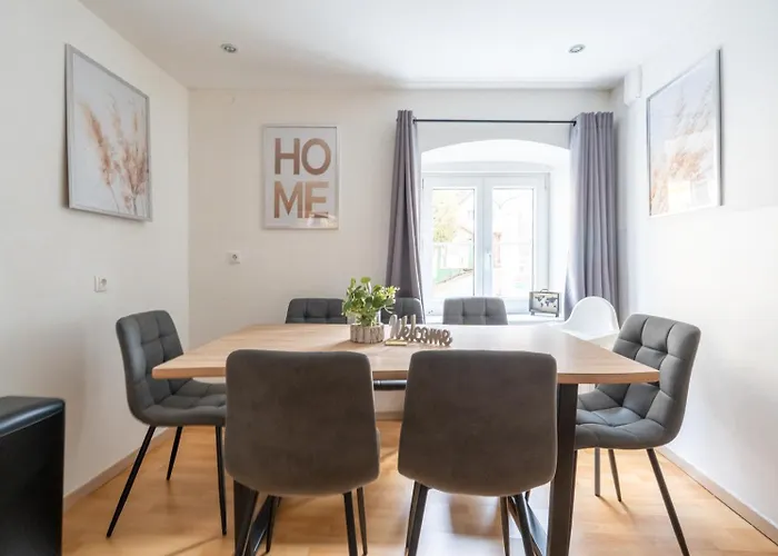 Large - 90m2 - Quiet Maisonette For 10 - 24 I 7 Check-in * 카펜베르크