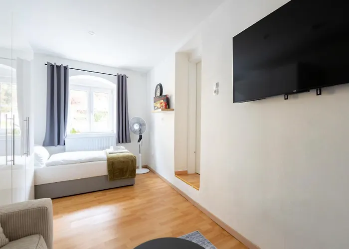 Large - 90m2 - Quiet Maisonette For 10 - 24 I 7 Check-in 아파트 카펜베르크