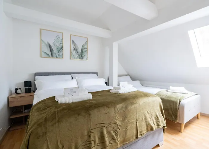 아파트 Large - 90m2 - Quiet Maisonette For 10 - 24 I 7 Check-in